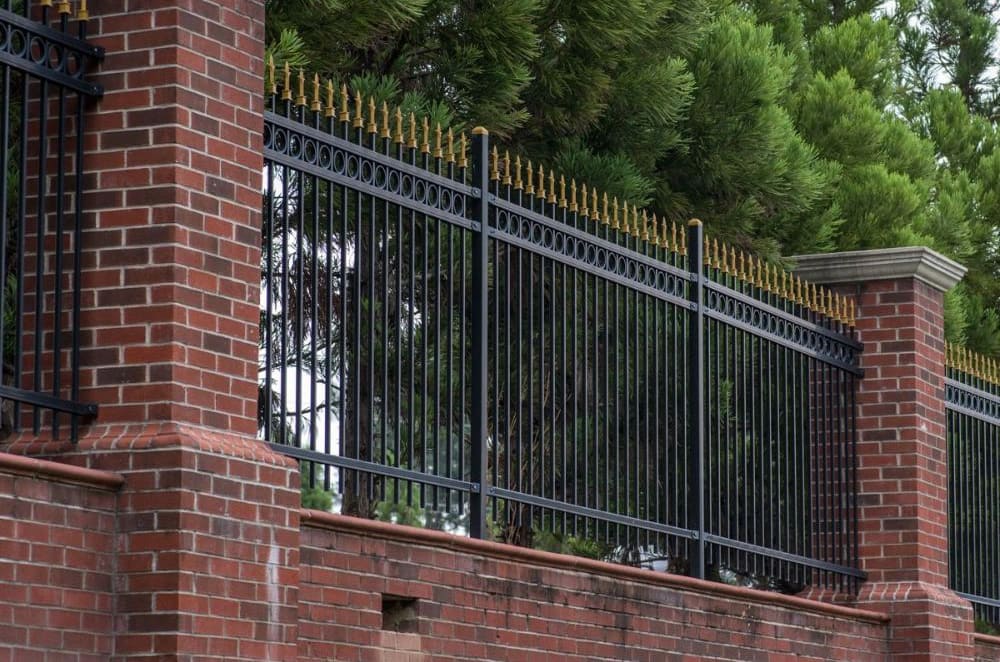 5 Security Fence Ideas for Kirkwood Properties