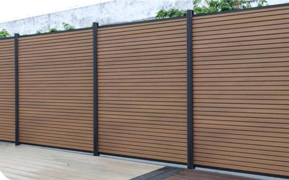 Kirkwood Homeowners are Upgrading to Modern Fence Designs in 2025