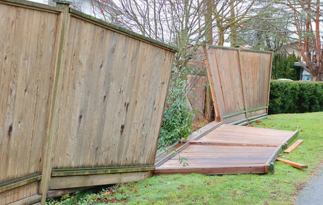 Fixing a Leaning Wood Fence Missouri