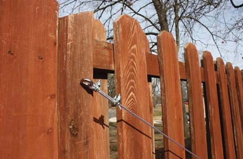 Brace a Leaning Fence in Affton